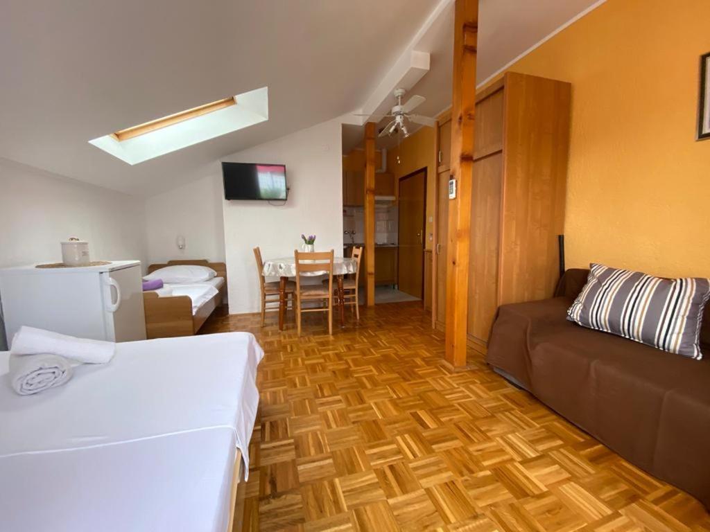 Apartments Maricic Sveti Petar  Eksteriør billede